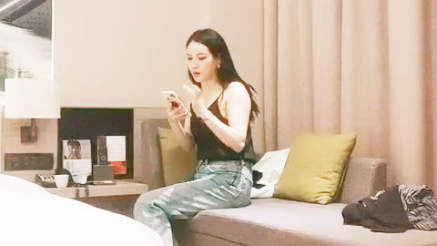 迷妹推荐--高清画质肤白貌美的小姐姐