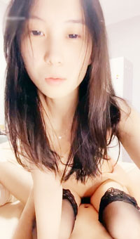 刀刃呀 黑丝小姐姐啪啪大秀