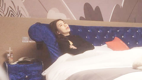 迷妹推荐--甜美小姐姐身材一级棒，超清设备偷拍，想谈甚欢温柔配合，骚浪淫荡激情四射