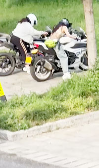 义乌骑行媛_喵喵_大量不雅视频_滴蜡颜射人前露出骚到极致_纹身实锤本人无疑