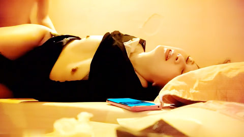 迷妹推荐--小少妇娇喘阵阵被弟弟干得花枝乱颤爽歪歪