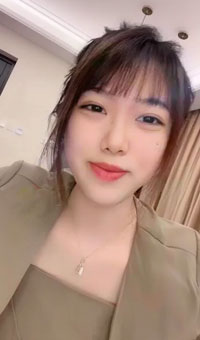 穿衣服的阿楚有人看吗？