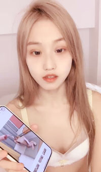 在校大一_清纯嫩学妹主播_学妹露脸直播骚舞诱惑自玩福利视频_3