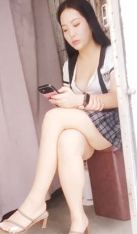 这…长得挺漂亮，又没生意，催什么呢