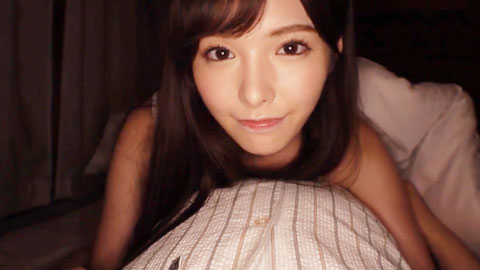 制服美少女桥本有菜和中年大叔在狭隘房屋内的密着交合__003