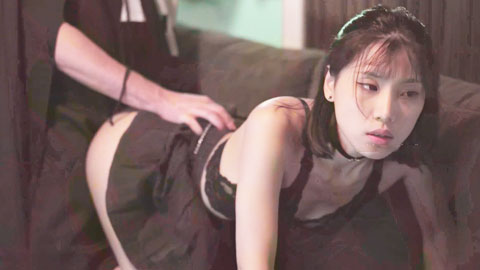 迷妹推荐--欲女发骚召唤狂信者做爱骑乘内射