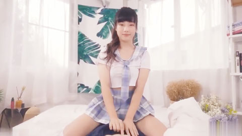 迷妹推荐--清纯美乳学生妹，暑假兼职被潜规则，完美露脸