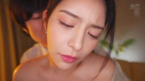 尽情揉弄我的雌性乳房吧 被丈夫的年轻上次当成专属的奶奴 调教得服服贴贴的我