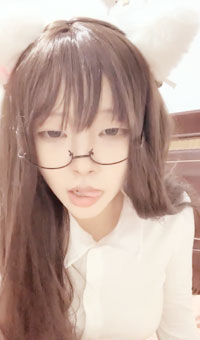 高颜值眼镜嫩妹大长腿奶子 极品一线天掰逼自慰高潮