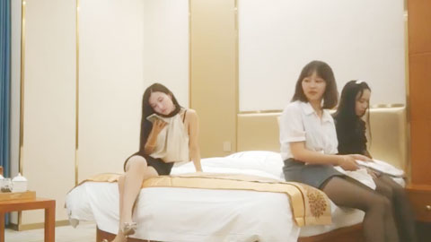 迷妹推荐--精彩绝伦群P名场面，3男3女大乱交，后入操逼前面插嘴，交换轮番上阵