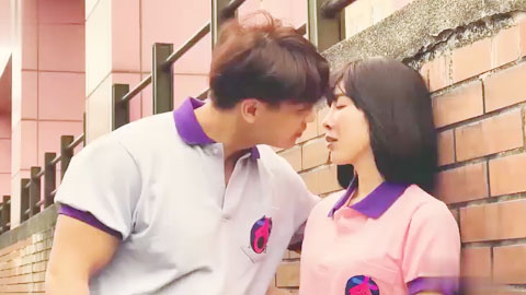 迷妹推荐--匆匆那年 学生时代老情人重逢内射中出