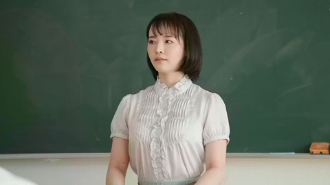 新婚女性田宫老师是全校第一，被安排为问题儿童玩性玩具