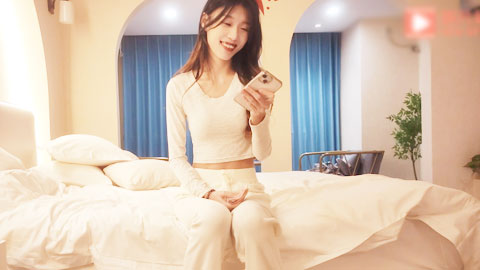 迷妹推荐--约操168女大学生，上床会夹下床还会玩心之钢