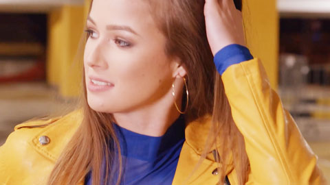 妹子对哥的大屌爱不释手