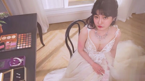 迷妹推荐--逃婚新娘女儿倔强逃婚 母亲激情补位