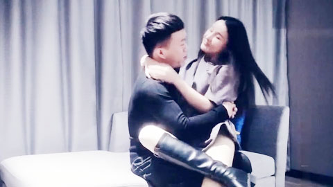 迷妹推荐-甜美外围女神，性格开朗 床上能体现出她的体质有多好，叫床是个很大的亮点