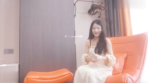 迷妹推荐--高价约炮漂亮兼职少妇把避孕套干破了偷偷内射