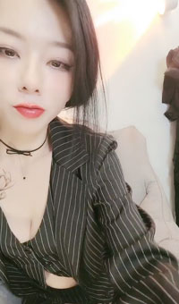 长腿骚姐姐激情裸舞_刺激拼命道具自慰抽插