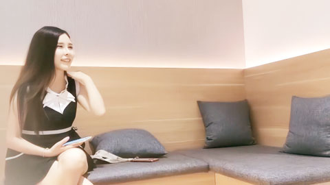 迷妹推荐--清纯美女，态度有点略微机车