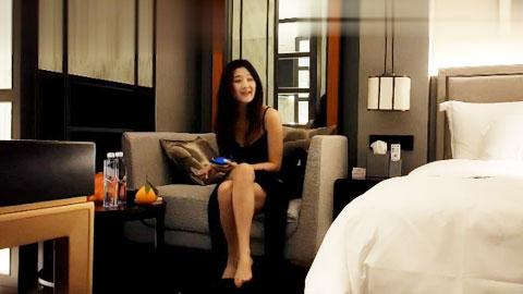 迷妹推荐--3P高端极品女神，解锁各种姿势