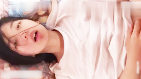 迷妹推荐--女孩一直喊不要被强操