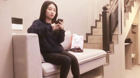 迷妹推荐--顶美的，白嫩极品女神，可盐可甜白嫩女情趣网袜诱惑你