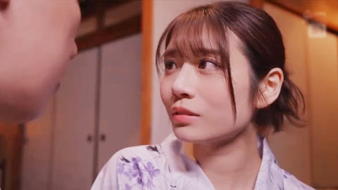 烟花大会的夜晚，一直单恋的我们，竟然复合了，互相吞噬着对方的身体，仿佛要将十多年的爱情倾泻而出。__002