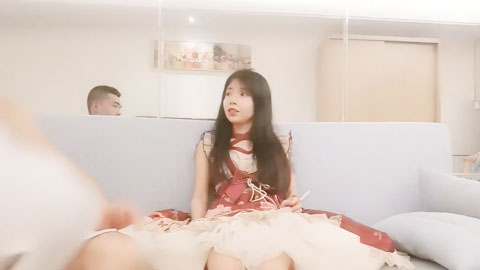 迷妹推荐--萝莉被大哥狠操