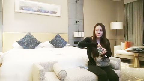 迷妹推荐--常年翻车小伙酒店约操外围小姐姐，美乳翘臀抠穴花式啪啪