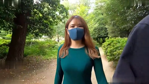 18岁！ ，E 杯美巨乳小柴风○ 类似！ , 完成第一次拍摄