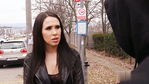 搭讪路边小姐姐