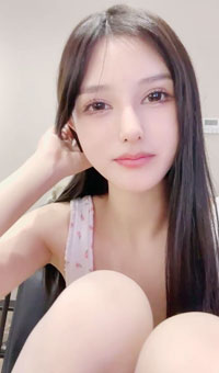 超美网红脸女神妹子，身材超棒，人间尤物椅子上特写白虎穴