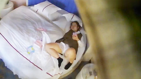 迷妹推荐--快枪侠与精力旺盛男的差别_女上骑乘猛烈摇动_边做爱边用手机录