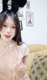 细腰丝袜美腿，大尺度道具插，紧致美穴骑乘，绝活站立一字马