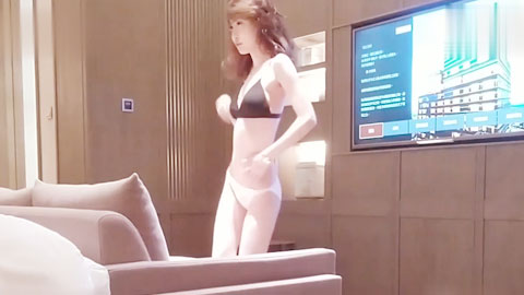 迷妹推荐--专业舞蹈学生妹A4腰先来段挑逗性感热舞