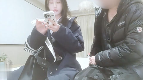 迷妹推荐--约炮身材白嫩的极品外围小姐姐各种高难度姿势啪啪