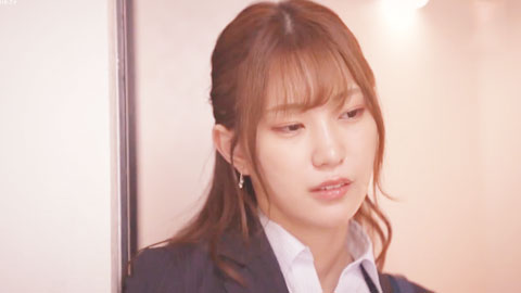 黑裤袜大姊玩着太累了 睡过去了