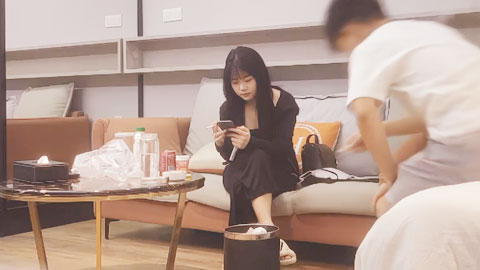 迷妹推荐--刚下海的20岁小妹妹，粉嘟嘟水汪汪干两炮