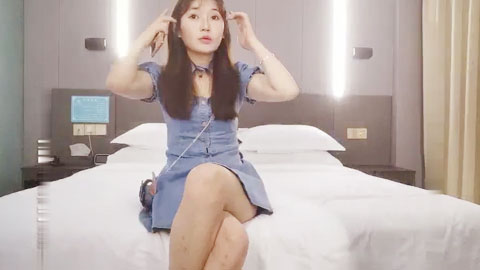 迷妹推荐--蓝色连衣裙学生妹