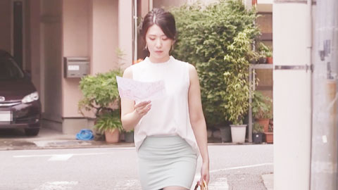 在老公推荐的按摩店黑丝美尻人妻山岸逢花被猥琐老头按摩师强行内射了__001