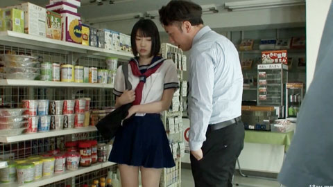 向偷窃的女高中生给予惩罚__002