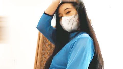 迷妹推荐--摄影大咖再约给男友戴绿帽的幼师反差女 透视装瑜伽裤自慰加花絮