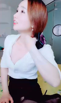 黑丝淫荡骚妇调教小侄