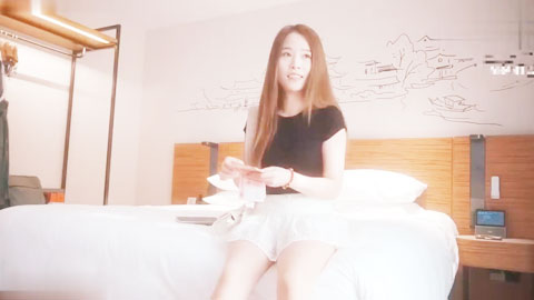 迷妹推荐--四川出差陌陌约到的小少妇酒店开房_身材不错身体柔软各姿势配合抽插