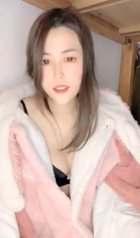 甜美气质女神宿舍激情诱惑