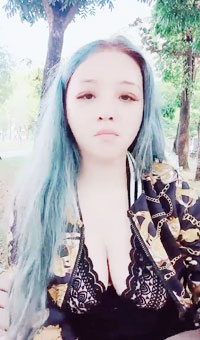 色胆巨乳台妹~公园勾引路人+健身房露出