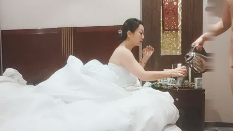 迷妹推荐--微信约操饥渴人妻