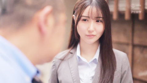 与极其讨厌的上司出差温泉旅馆竟意外同房…被丑陋无比的老头多次多次逼迫至绝境的我。__001