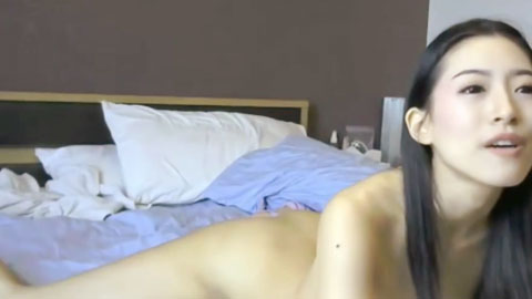 迷妹推荐--女神颜值魔鬼身材超漂亮正妹_与男友直播操逼_超级精彩_