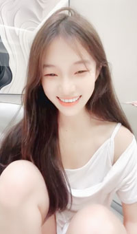 S级身材全身白嫩_奶子圆圆的很有型_细腰翘臀_揉奶掰穴嫩嫩的_看了一晚上睡不着